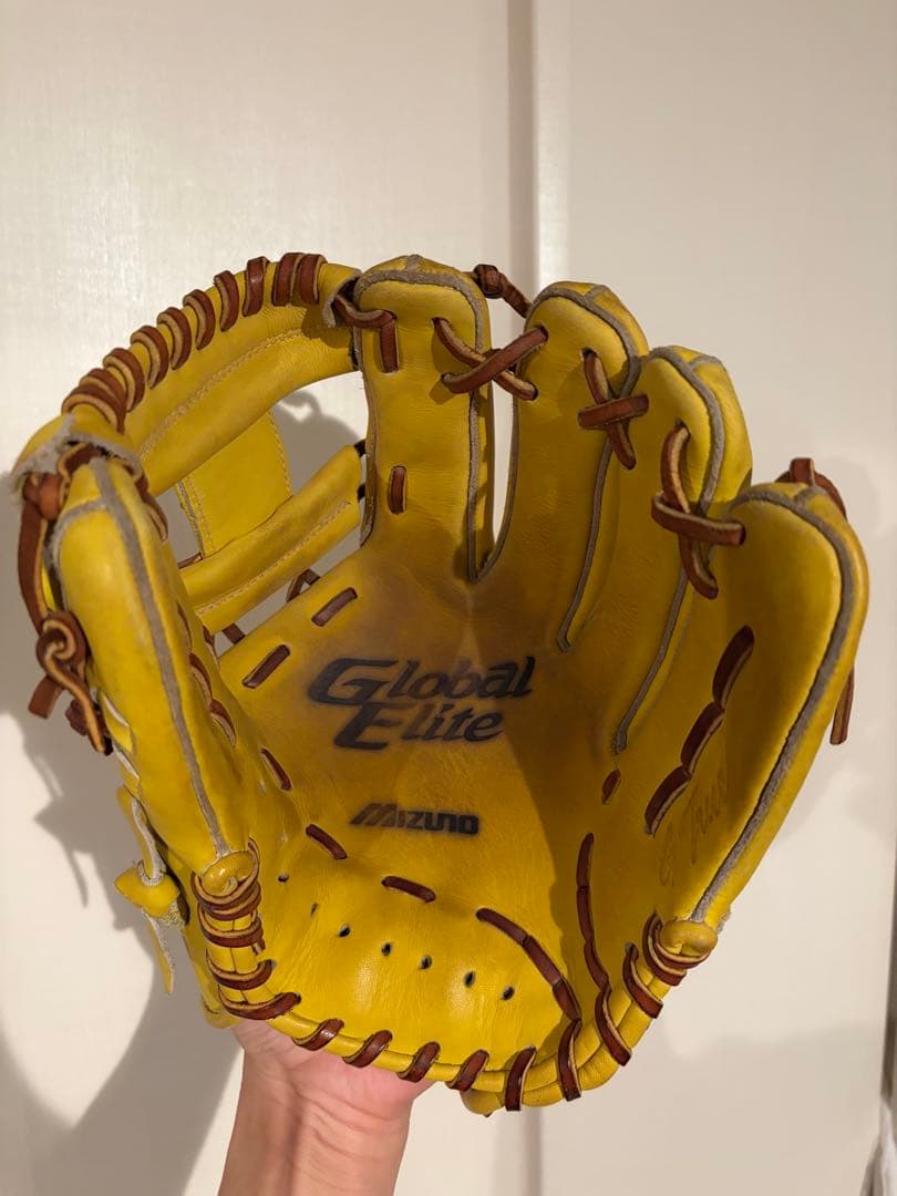 Mizuno Global Elite 軟式、内野手用グローブ 刺繍袋付き