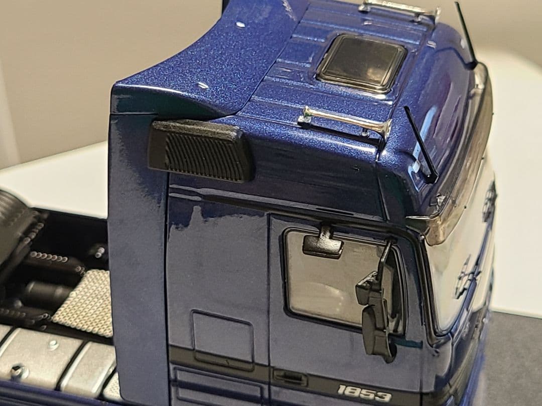 イクソ 1/43 メルセデスベンツ アクトロス MP1 1995