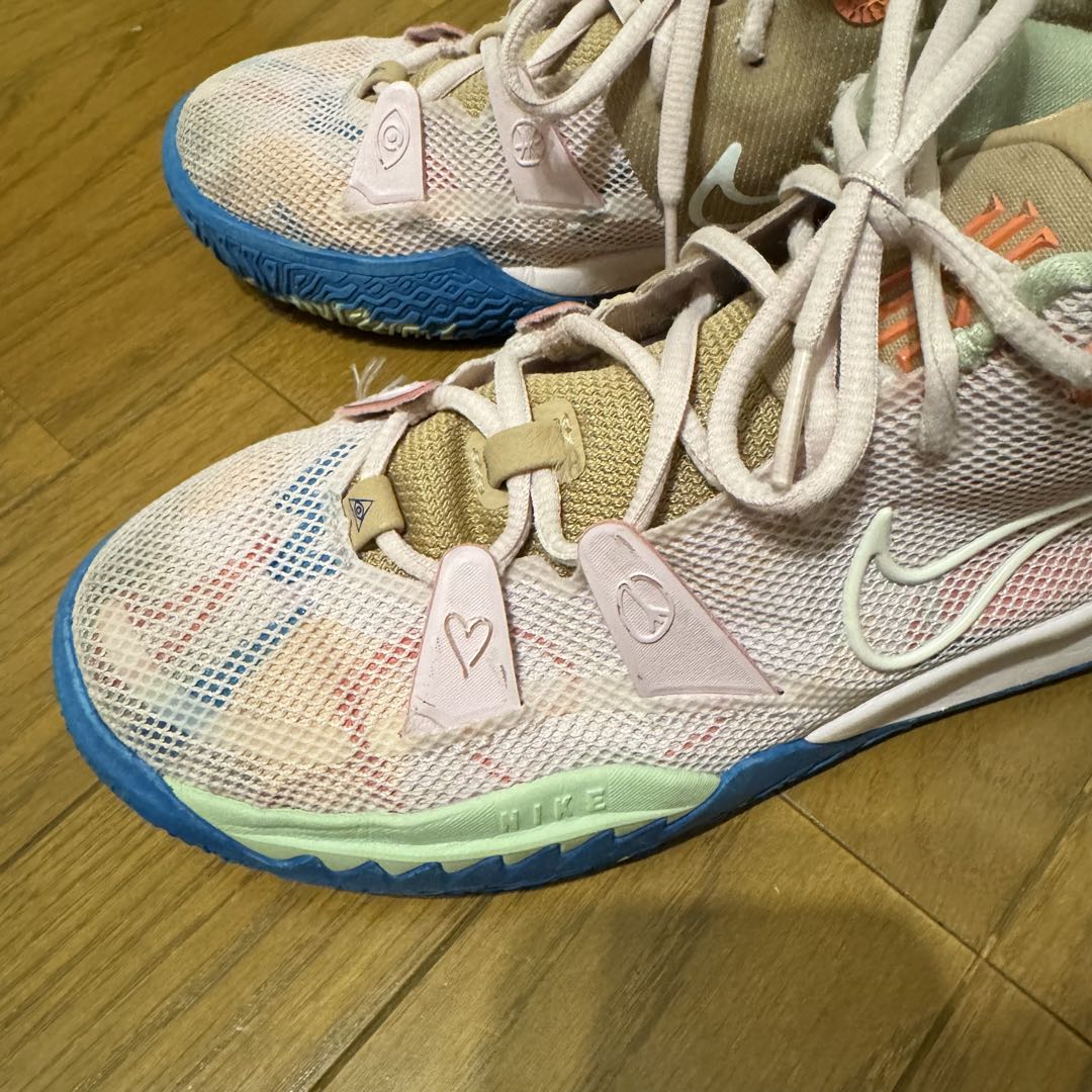 シューズ(女性用) KYRIE 7 GS '1 WORLD 1 PEOPLE REGAL PINK'