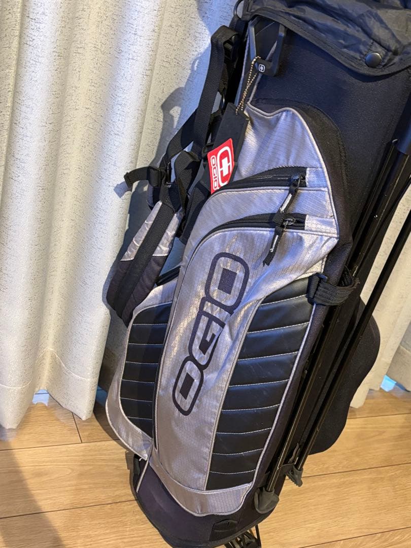 OGIO キャディバッグ シルバー/ブラック　※キャディバッグのみ　軽量