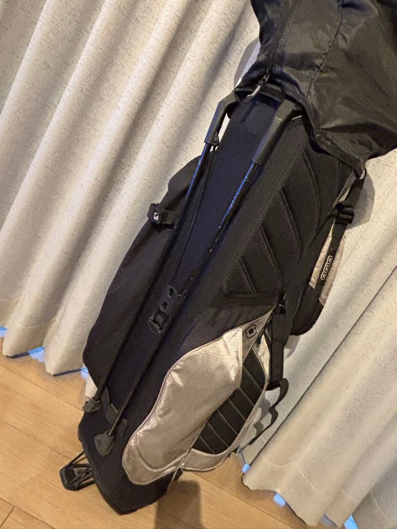 OGIO キャディバッグ シルバー/ブラック　※キャディバッグのみ　軽量