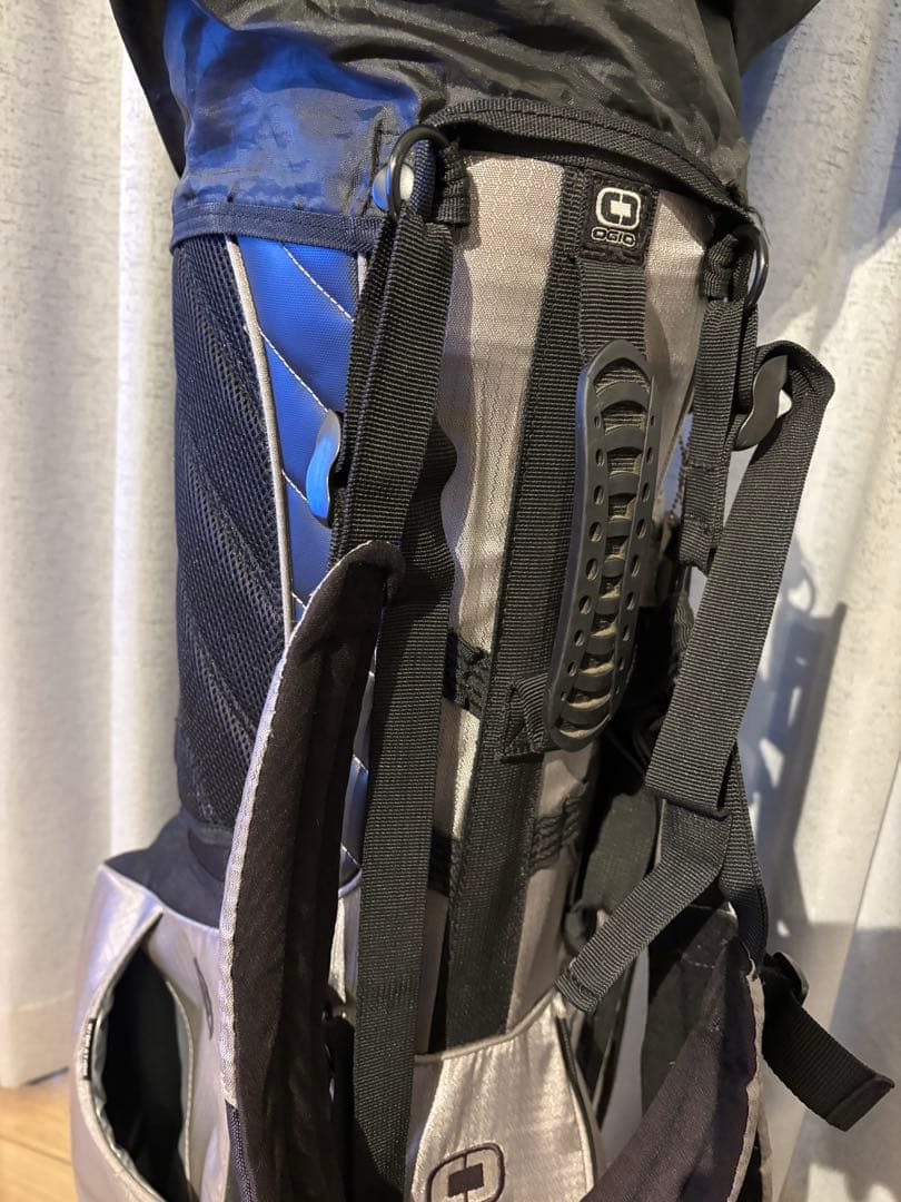 OGIO キャディバッグ シルバー/ブラック　※キャディバッグのみ　軽量