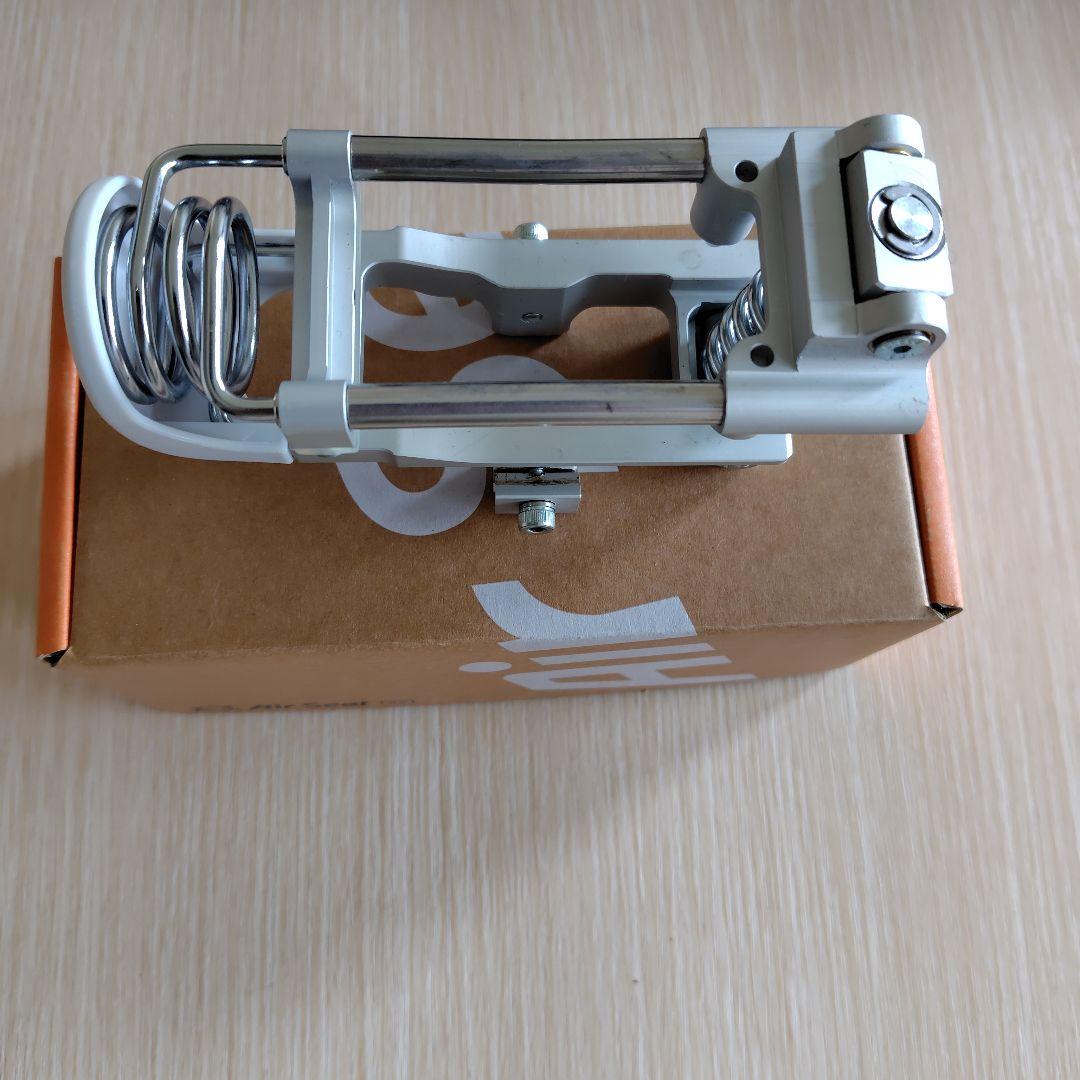 再々値下げAir-Seat 25 XS シルバー中古品　軽量快適サドルクッション
