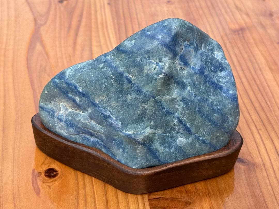水晶 翡翠 ヒスイ 石英 クォーツ 天然石 青石 鑑賞石 観賞石 木製台座付き