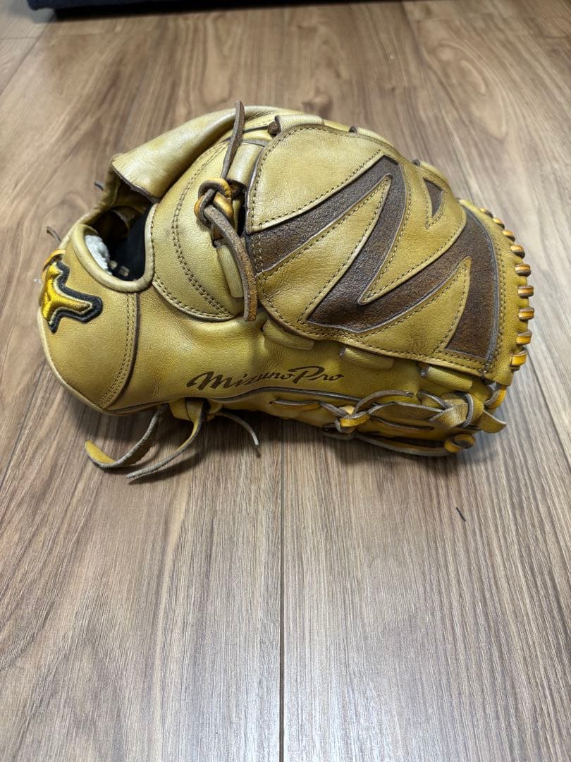 Mizuno Pro 軟式投手用グローブ イエロー