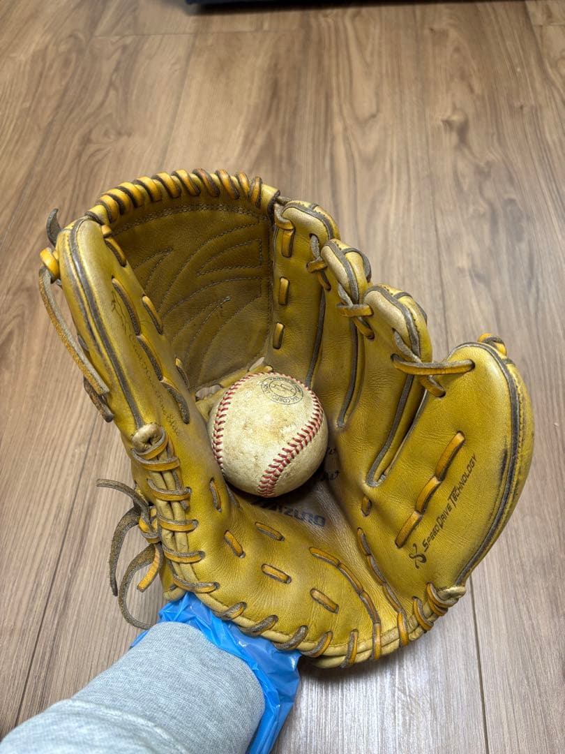 Mizuno Pro 軟式投手用グローブ イエロー