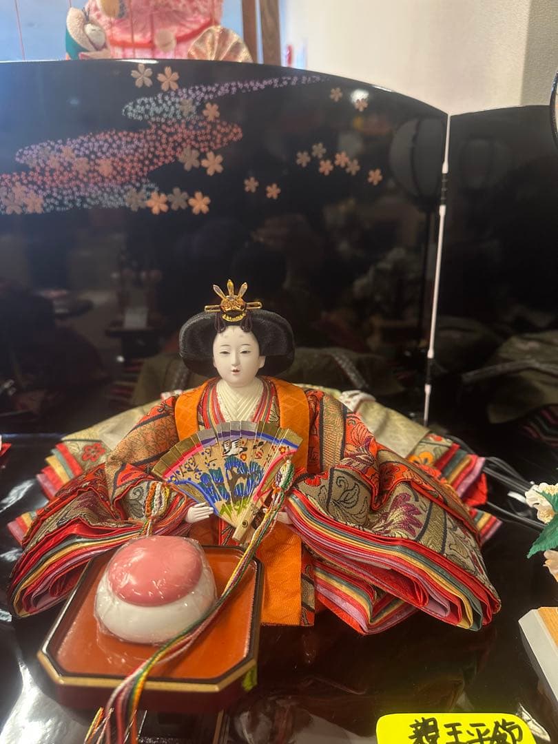 雛人形 親王平飾り 黒塗り屏風 西陣織 新品未使用 展示品