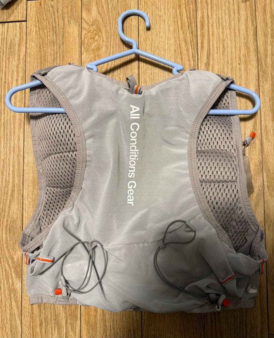 ウォーキング・ランニングウェア NikeACG Goat 5L Hydration Pack 2 x 500ml