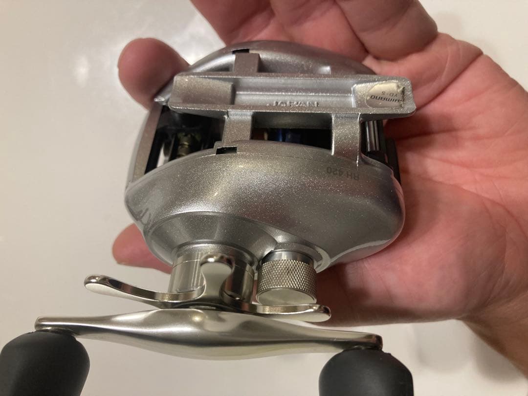 シマノ スコーピオン メタニウムMg RH420　美品