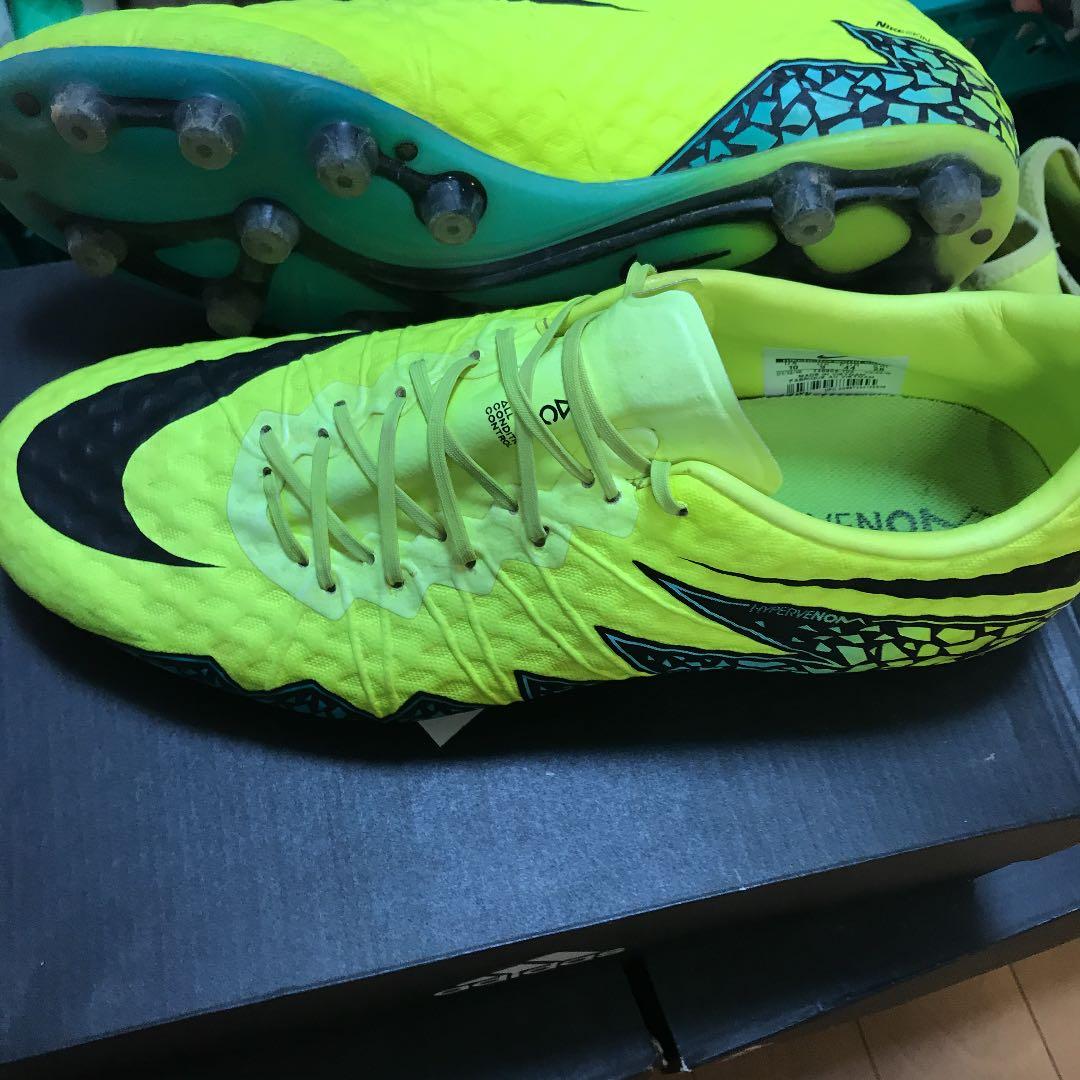 サッカースパイク ナイキ 28 ハイパーヴェノム