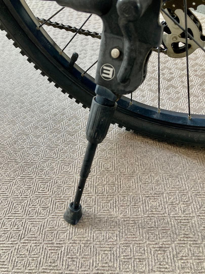 【引取限定】 ヨツバサイクル 22インチ キャプテンネイビー