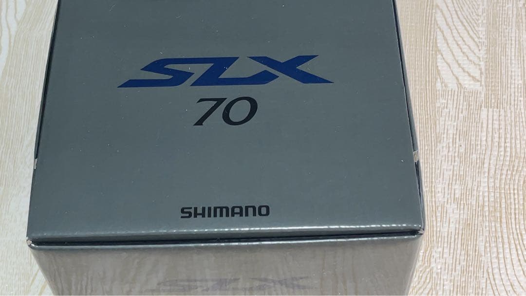 シマノ　24SLX 70 ギア比6.3:1 右ハンドル