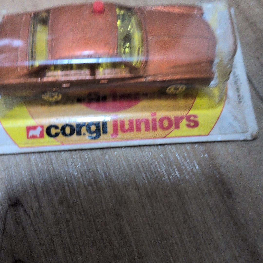 Corgi Juniors オレンジミニカー 赤いサイレン付き