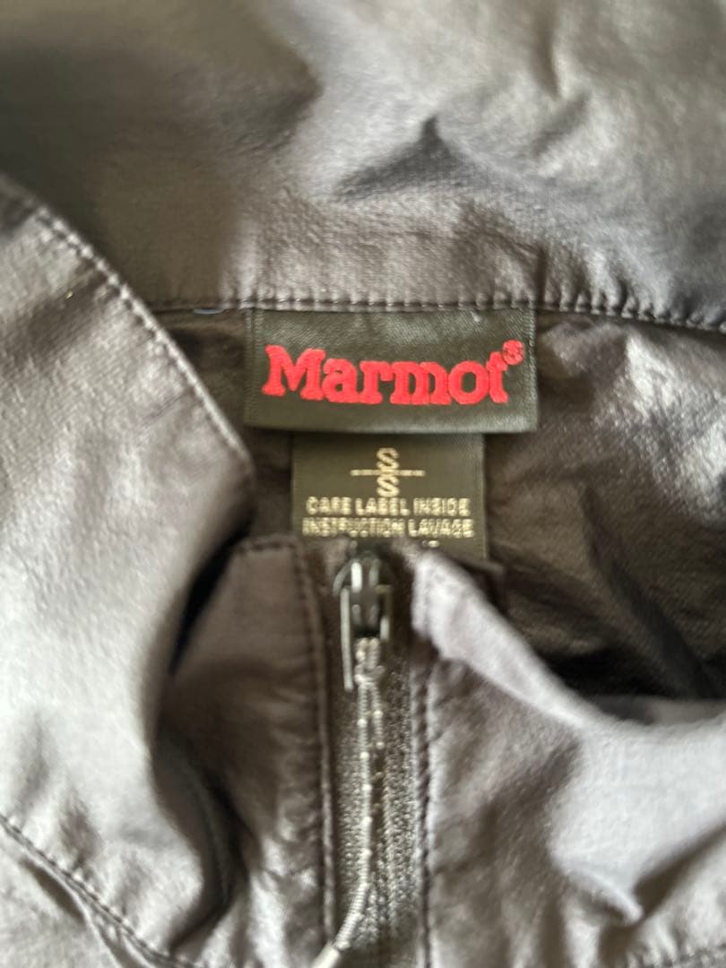 Marmot ブラック ウィンドブレーカー S