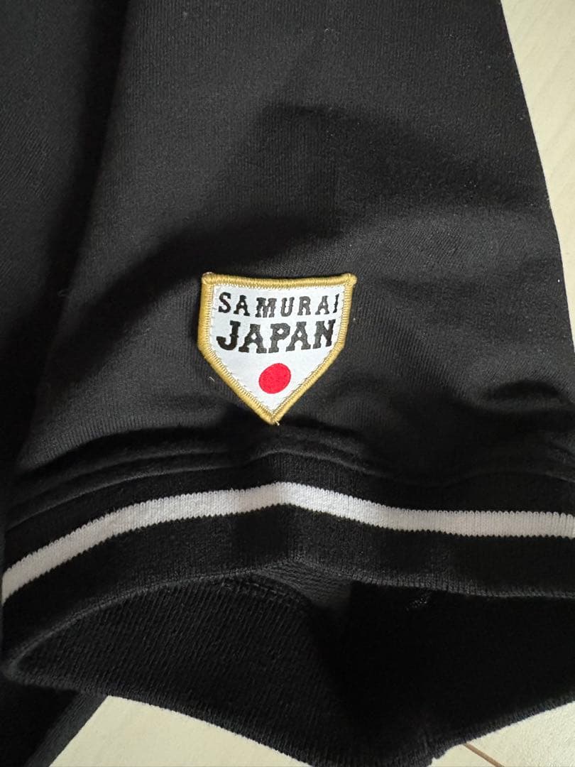 ラスト１点　新品　 Mサイズ　WBC 2026 侍ジャパン　上下セット　黒