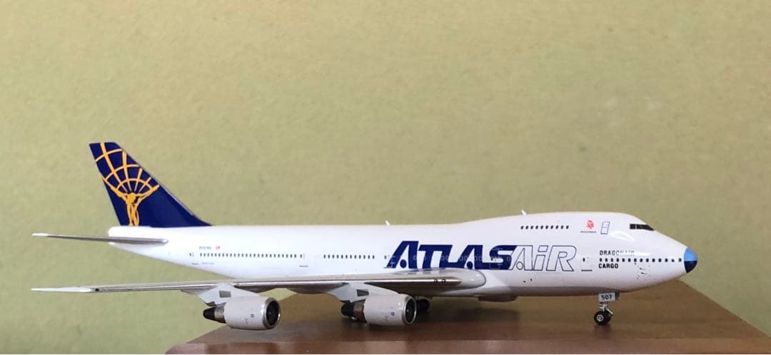 1/400 ATLAS AIR B747-230B ドラゴンエアノーズ