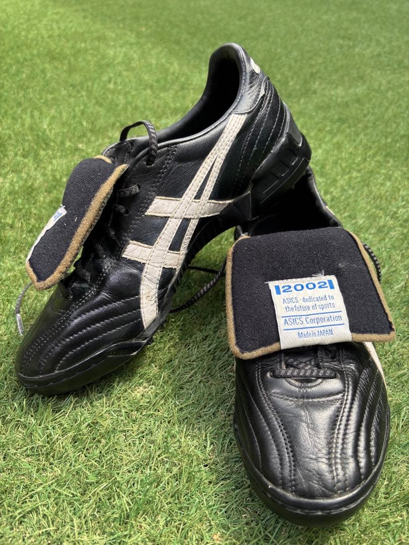 asics インジェクター2002 サッカートレーニングシューズ　26.5㎝