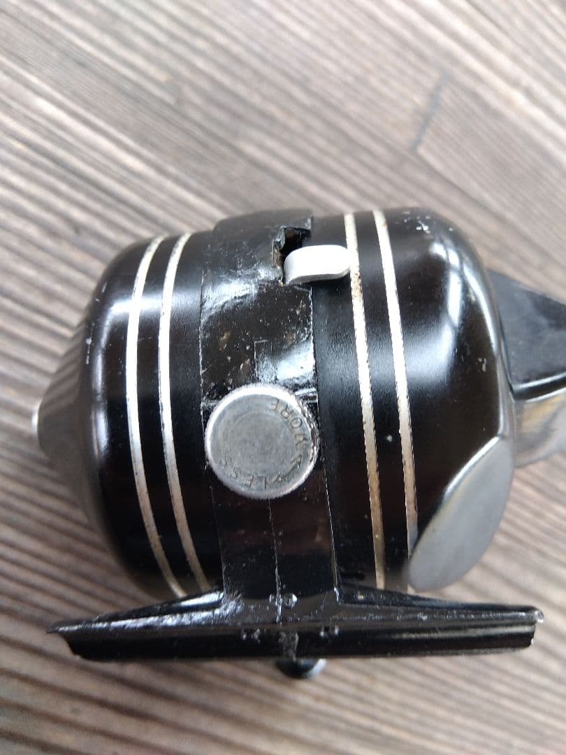 オールド 70年代　ゼブコ606 スピンキャストリール
