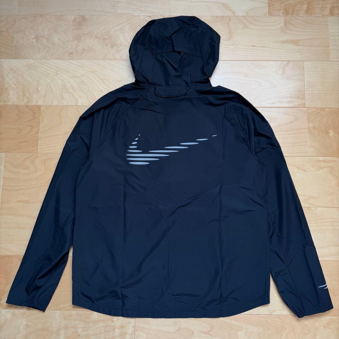 NIKEナイキ　ランニングジャケット　ウィンドブレーカー　黒　ブラック　L 新品