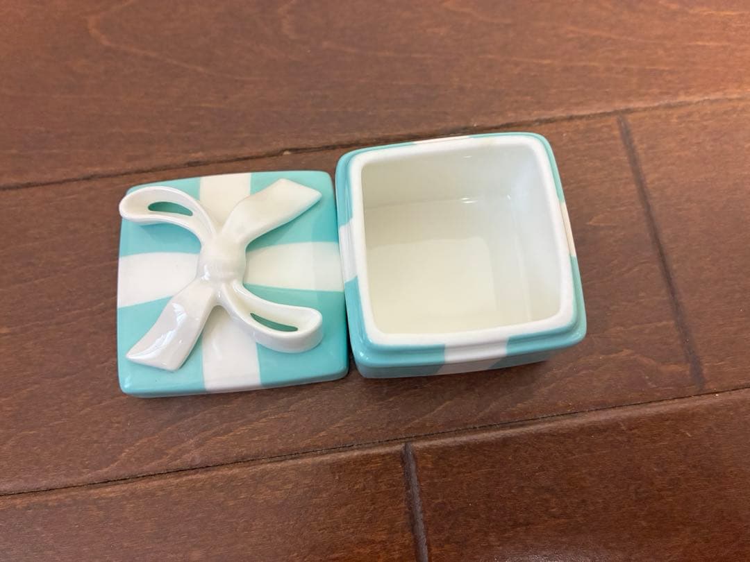 Tiffany & Co. ティファニー　ミニブルーボウボックス