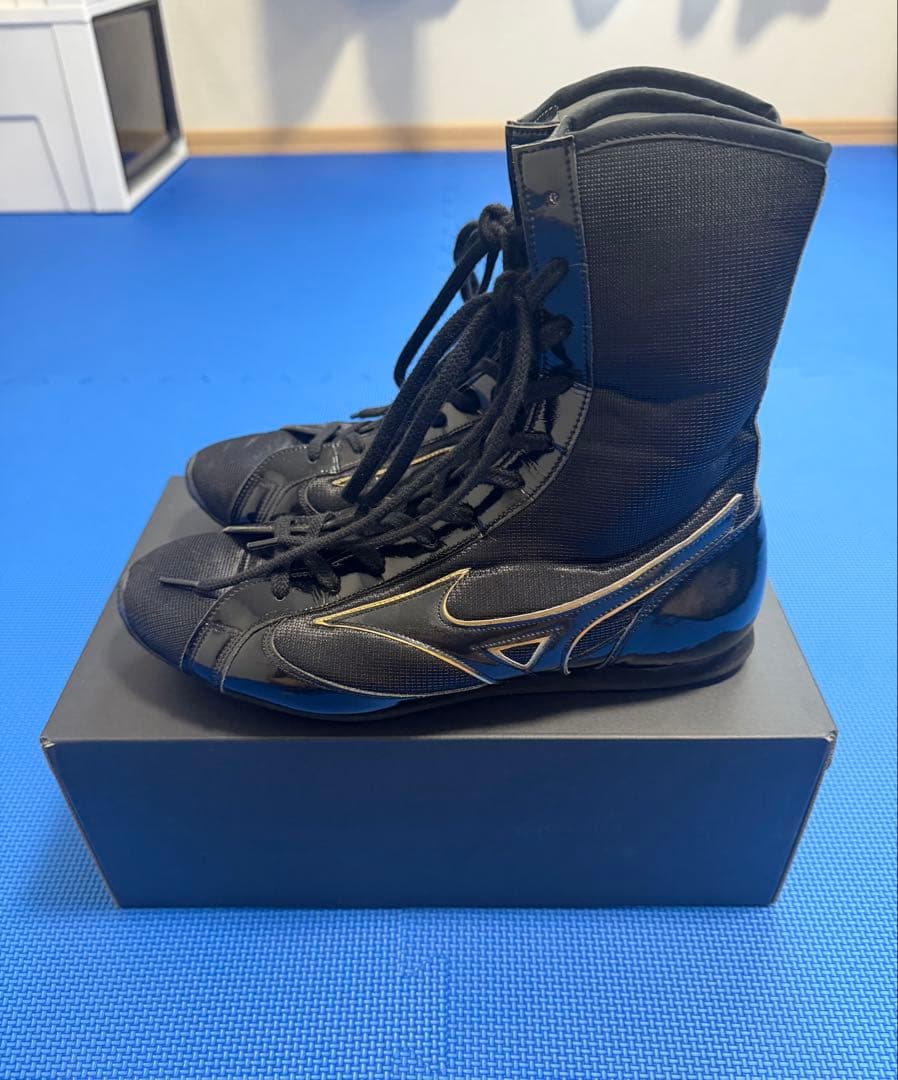 Mizuno フィニッシャー MIDボクシングシューズ ブラック/ゴールド 27