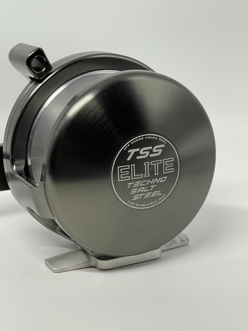 コンバイン　TSS ELITE T2 RH（ガンメタ）【未使用・極美品】