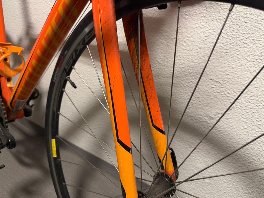 Specialized Allez オレンジロードバイクおまけ空気入れ付き