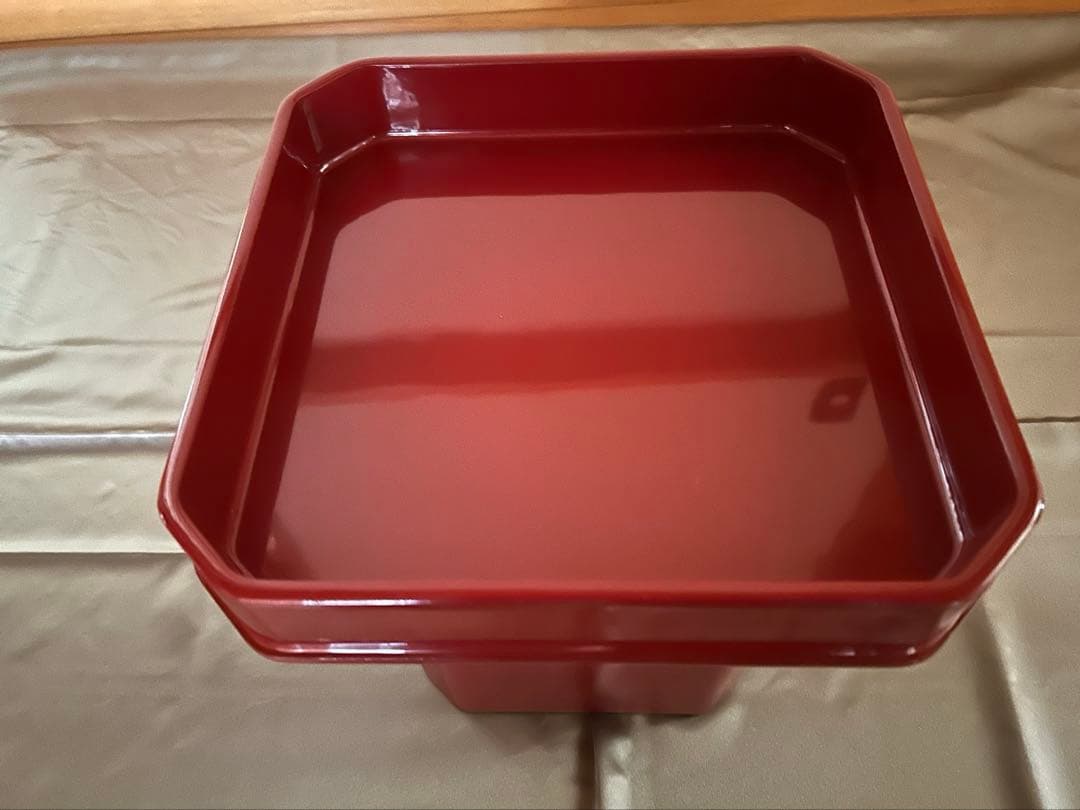 川連漆器の朱　8寸三宝