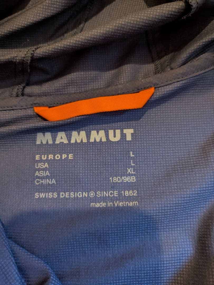 MAMMUT　Glider WB Hooded JKT