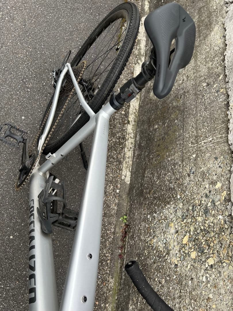 自転車本体 SPECIALIZED DIVERGE E5