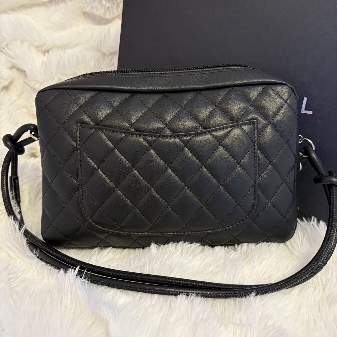 CHANEL ショルダーバッグ