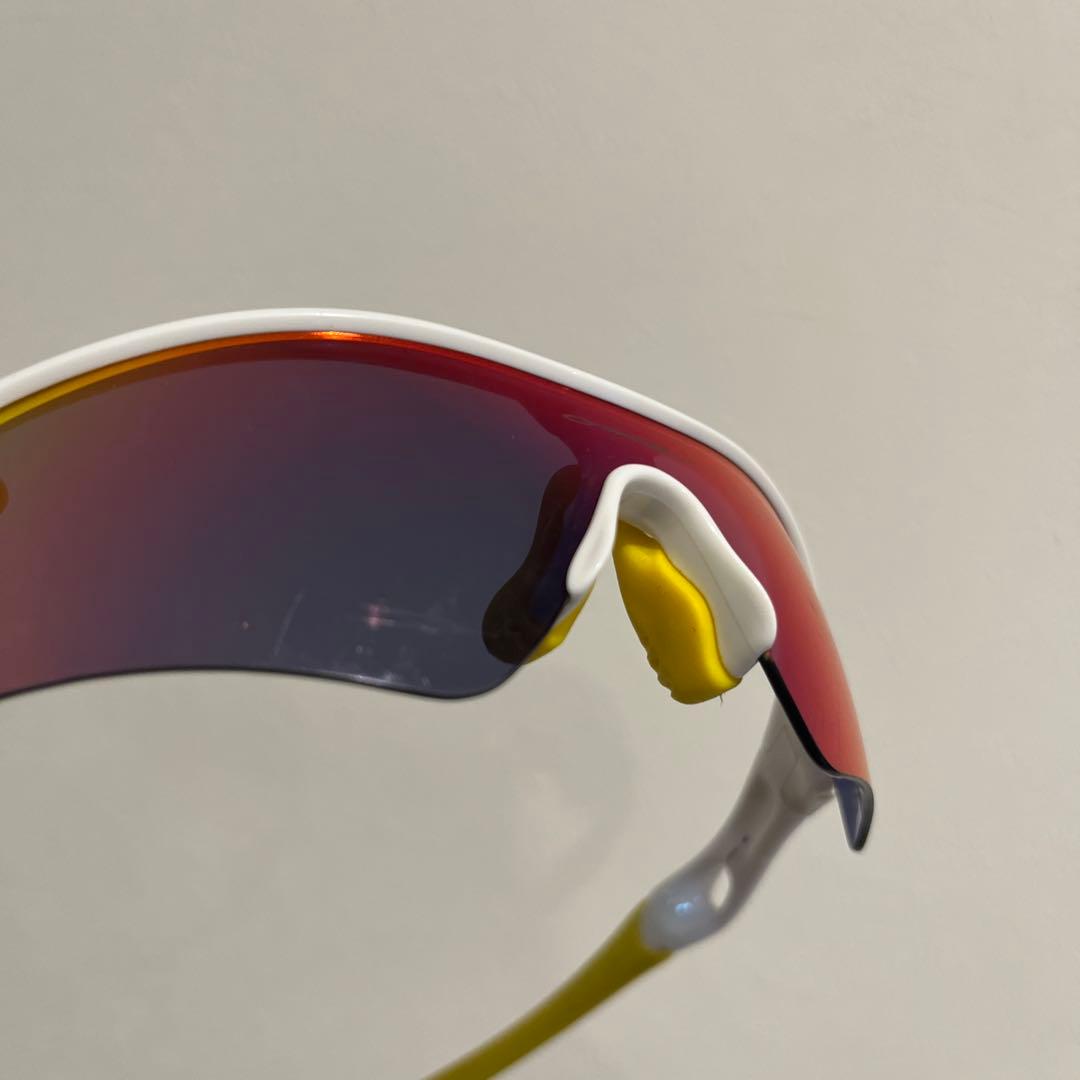 Oakley スポーツサングラス ホワイト/イエロー