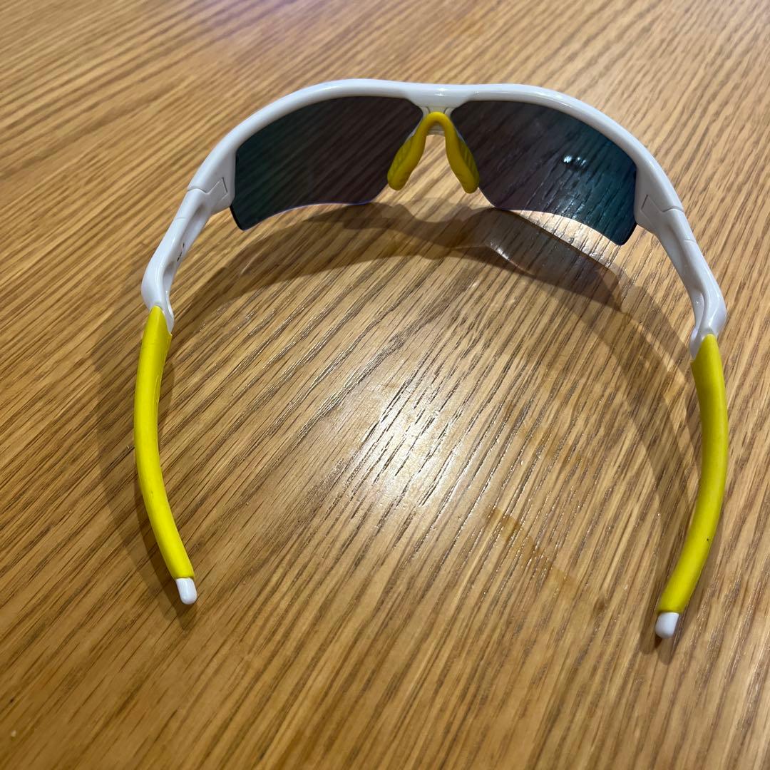 Oakley スポーツサングラス ホワイト/イエロー
