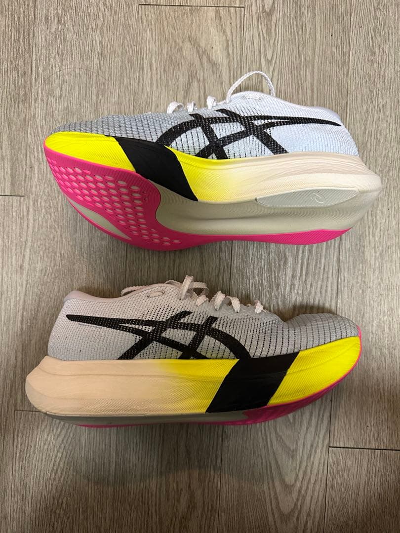 【極美品】 asics メタスピードスカイパリ　25.5cm