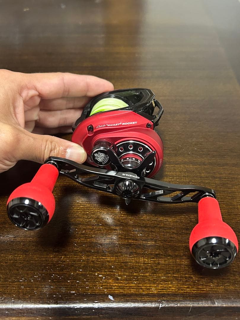 アブガルシア　レボビーストロケット　40R ベイトリール　ショアジギング