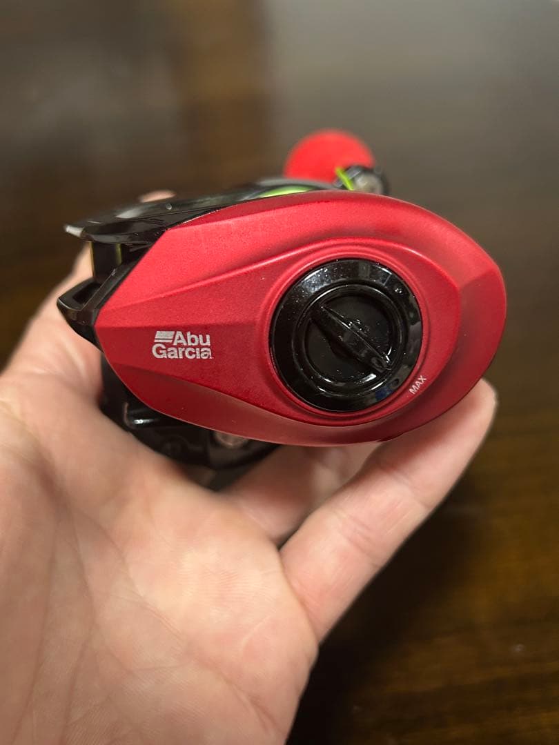 アブガルシア　レボビーストロケット　40R ベイトリール　ショアジギング