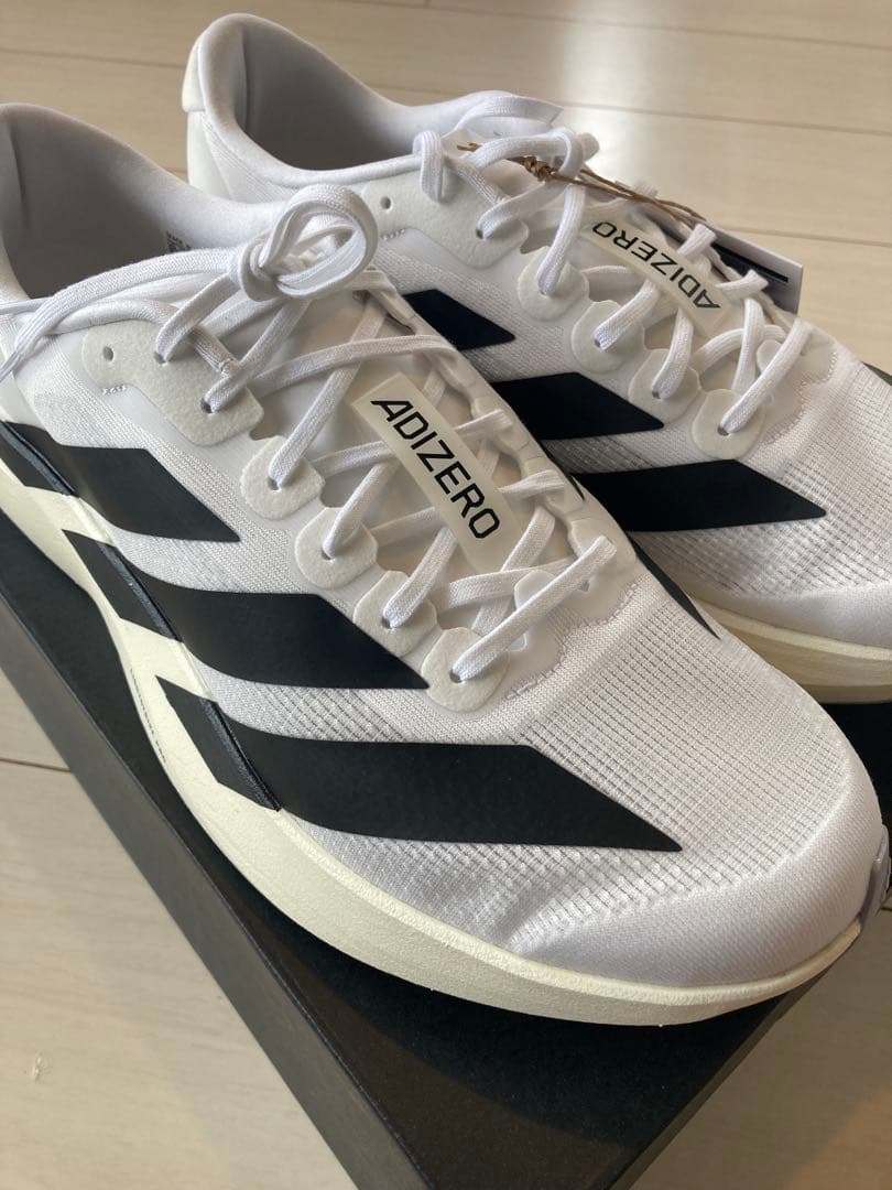 みなと adidas Evo SL