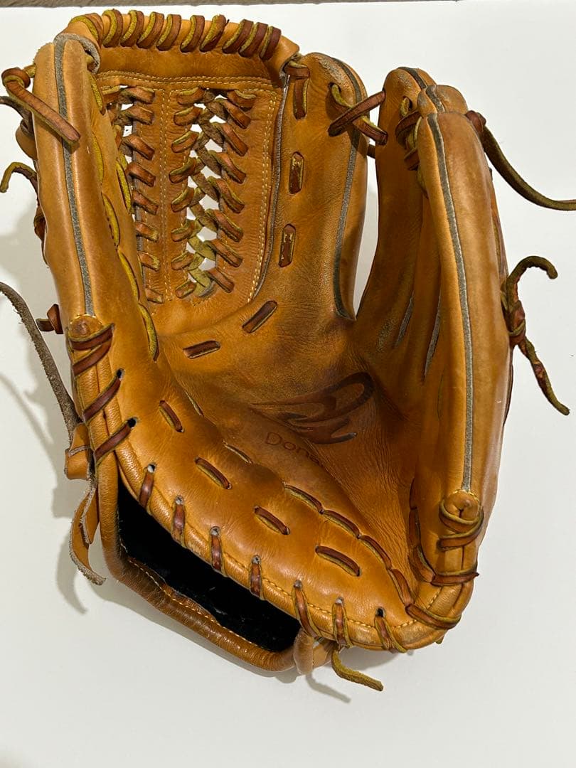 ドナイヤ　軟式　内野手用