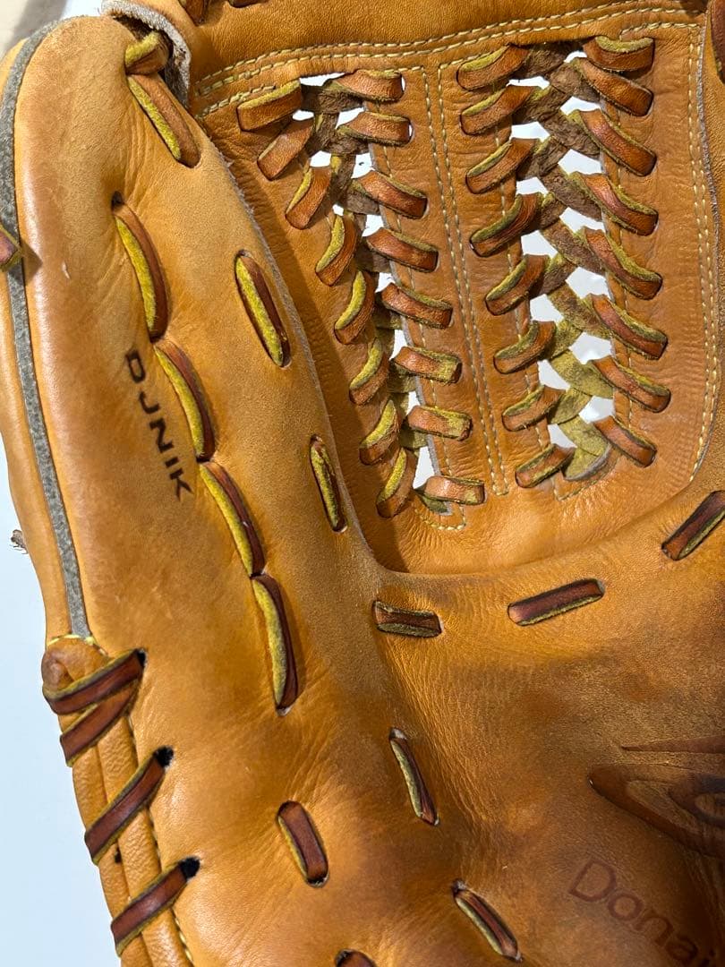 ドナイヤ　軟式　内野手用