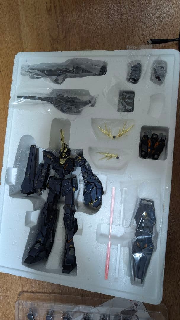 フィックスフィギュレーションRX-0 ユニコーンガンダム2号機 バンシィ