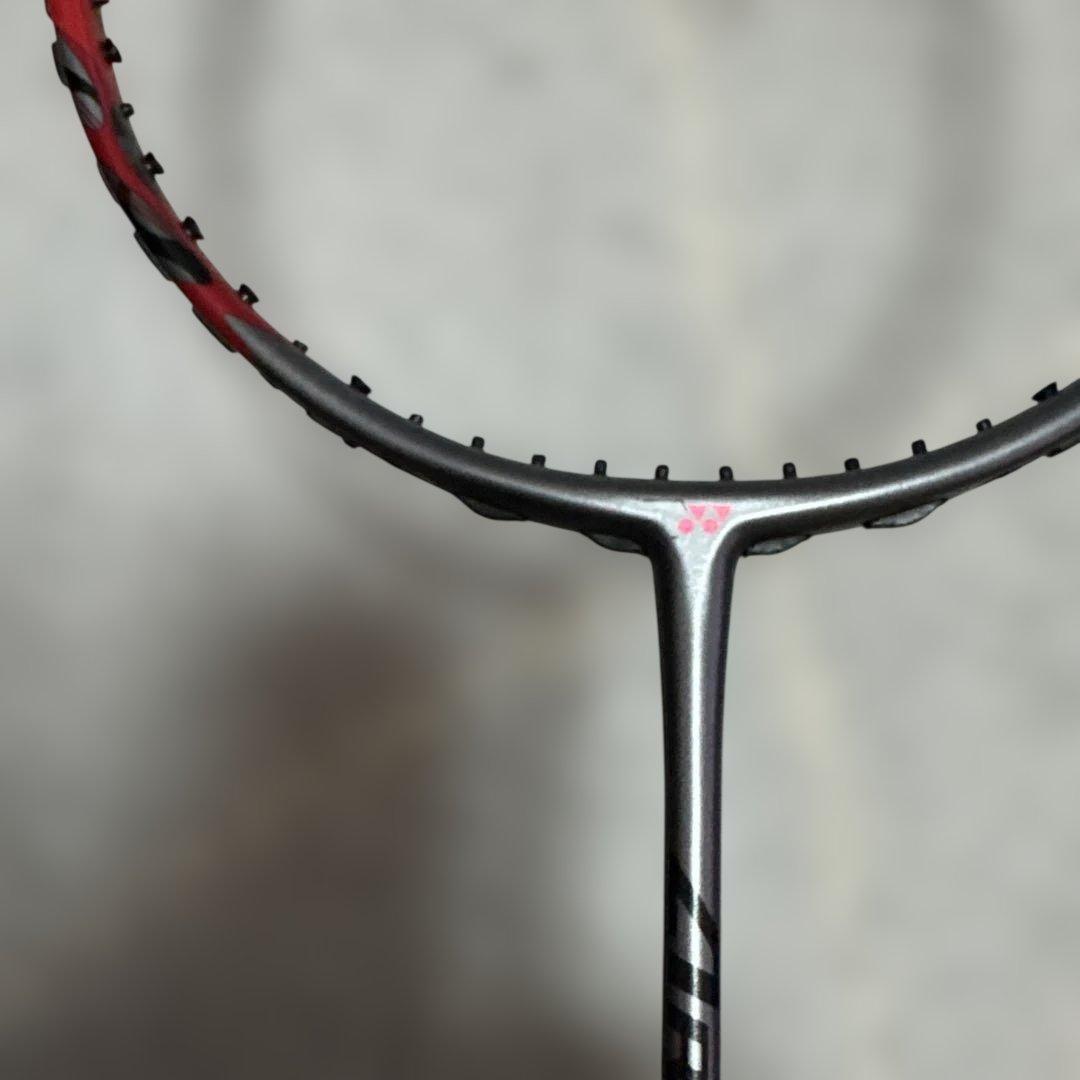 ヨネックスバドミントンラケット アークセーバー11PRO美品 4UG5