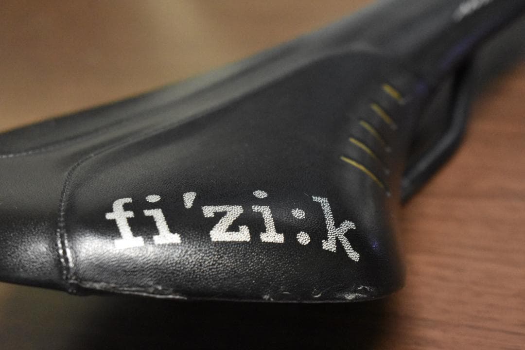 fi'zi:k ( フィジーク )　アンタレス サドル
