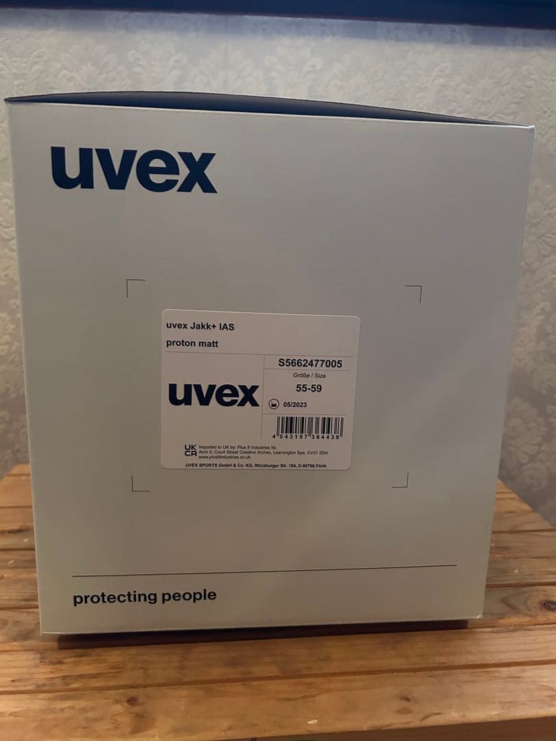 お値引き中!ウベックス 新品未使用 uvex jakk+ IAS 55-59