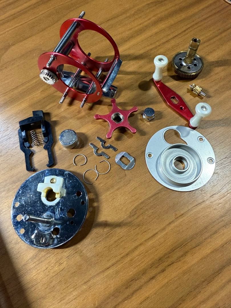 ABU2500CノストラジアIAR レッド中古美品純正品修復用セット