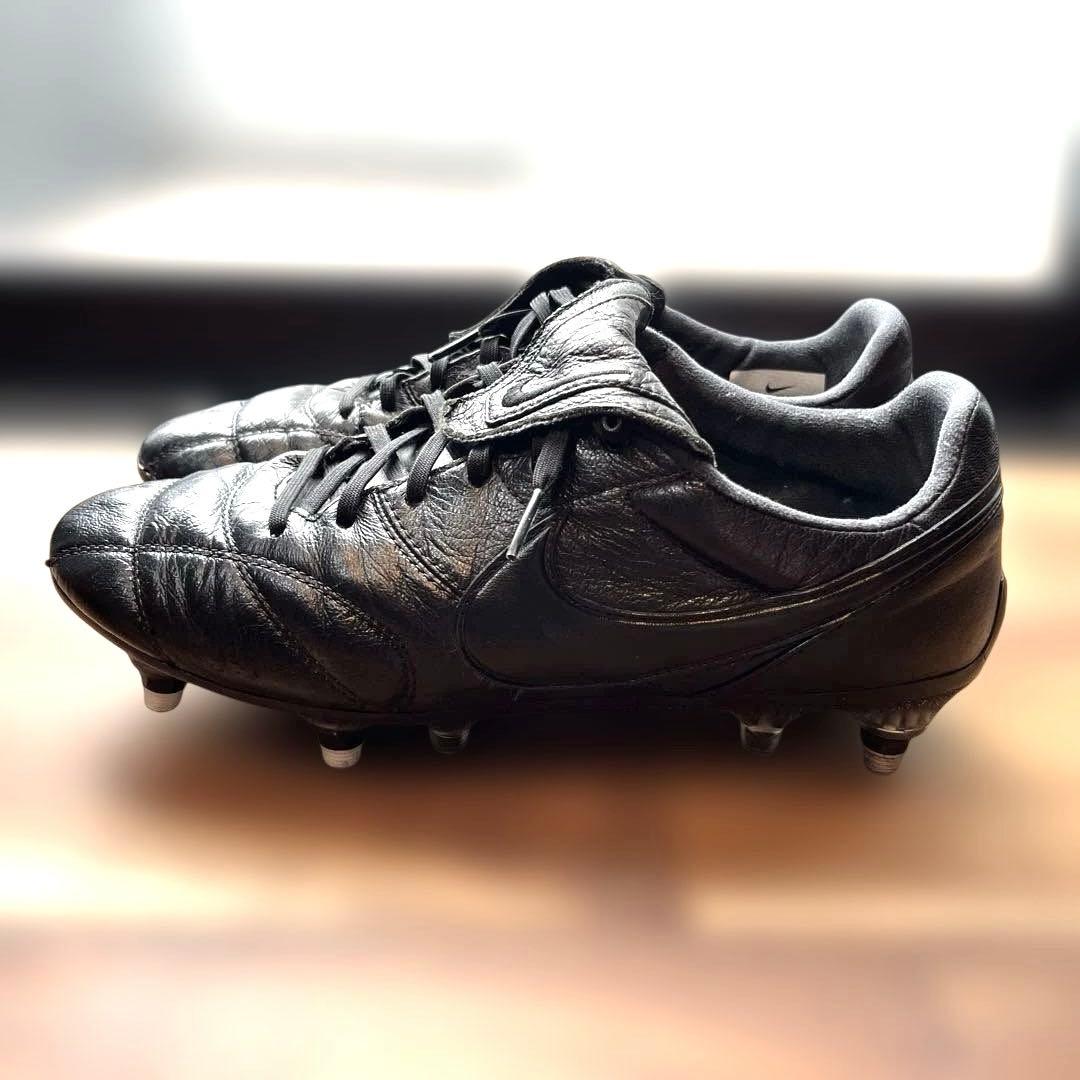 連休最終日お値引きします！！Nike プレミア SG ALL BLACK ACG
