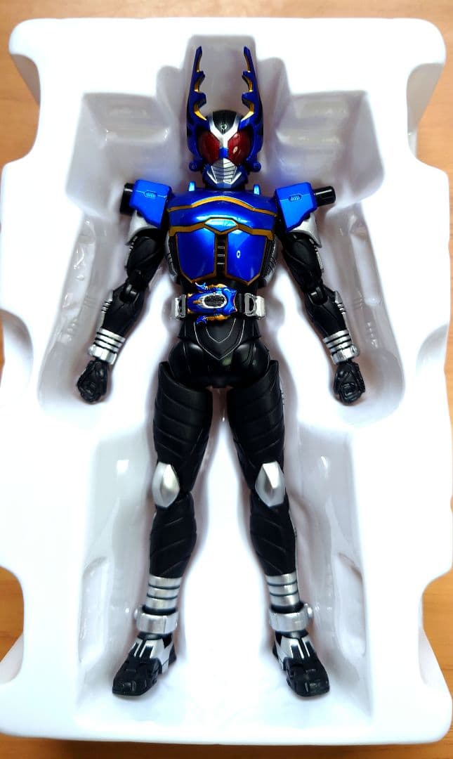 S.H.Figuarts 真骨頂製法仮面ライダーガタック