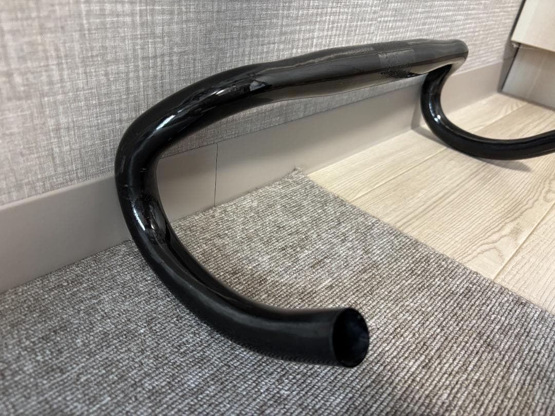 TNI Carbon super shallow ハンドルバー C-C400mm
