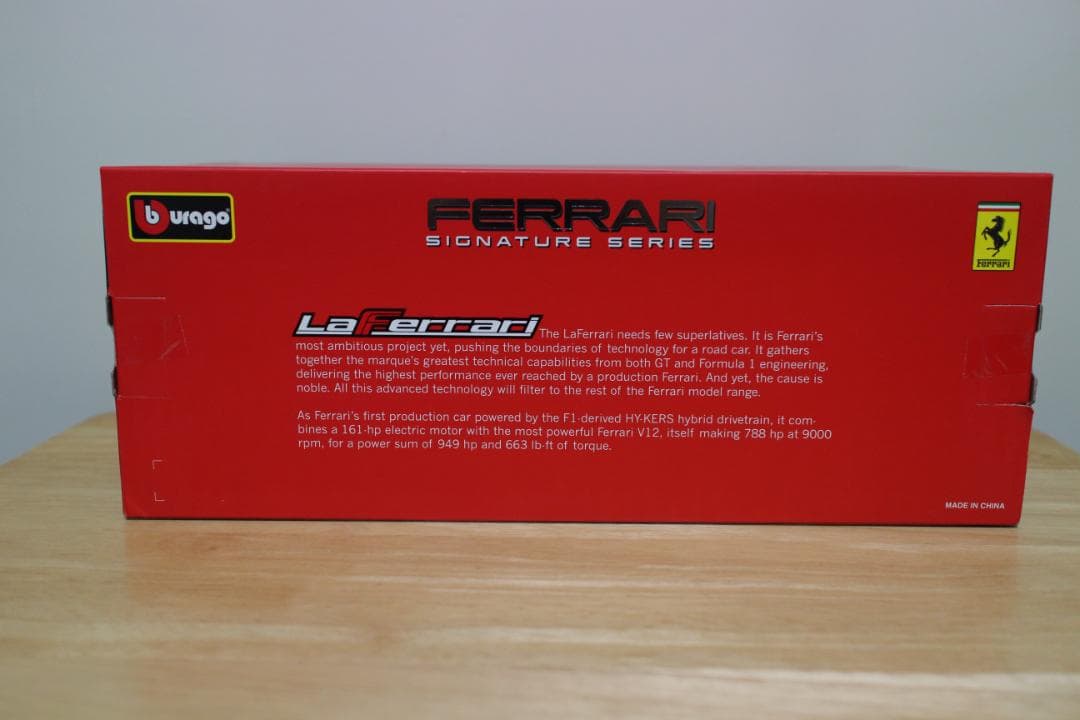 フェラーリ ラフェラーリ ミニカー ダイキャストカーBurago 1/18