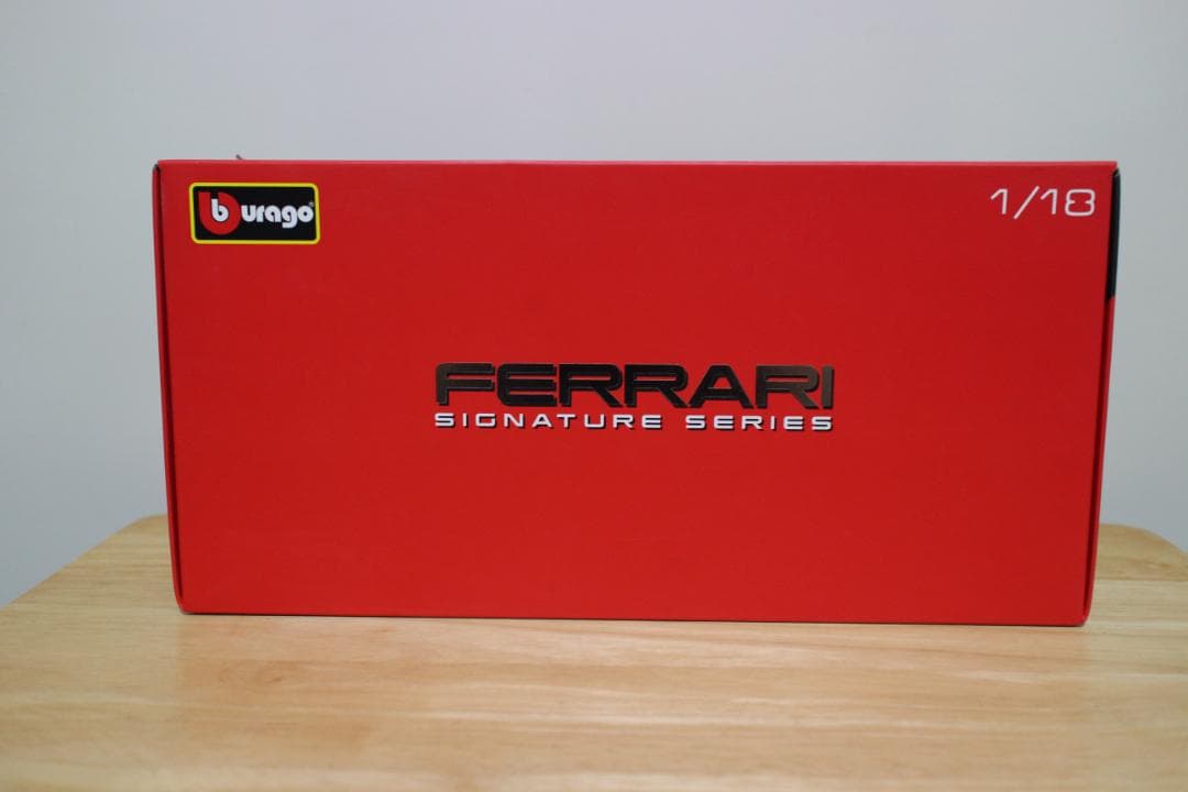 フェラーリ ラフェラーリ ミニカー ダイキャストカーBurago 1/18