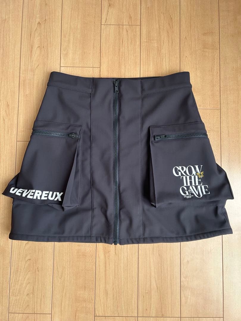 【美品】DEVEREUX GOLF（デヴァローゴルフ）フロントジップスカート
